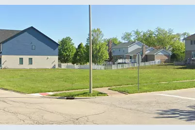 10S065 Havens Drive, Downers Grove, IL 60516 - Photo 1