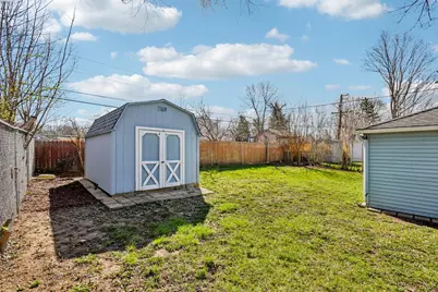 1819 Papoose Road, Carpentersville, IL 60110 - Photo 16