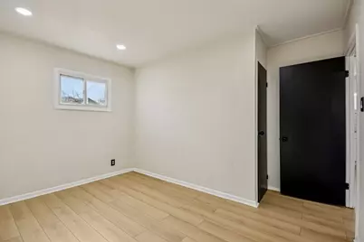 1819 Papoose Road, Carpentersville, IL 60110 - Photo 14