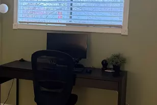 1885 N Newport Rd, Hoffman Estates, IL 60169 - Photo 4