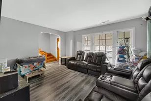 3143 N Kostner Ave, Chicago, IL 60641 - Photo 6