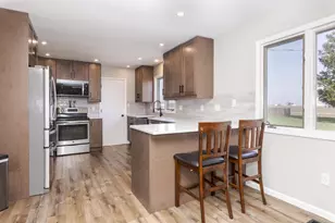 405 W Jeffery St, Cullom, IL 60929 - Photo 26