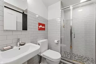 1215 E Madison Park Ave, Chicago, IL 60615 - Photo 12