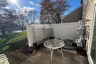 1544 Normantown Rd, Naperville, IL 60564 - Photo 18