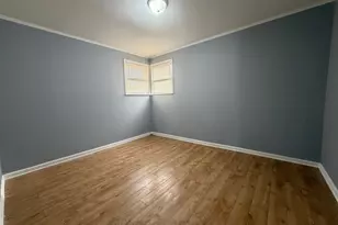 66 Marquette St, Park Forest, IL 60466 - Photo 10