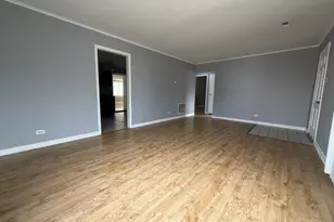 66 Marquette St, Park Forest, IL 60466 - Photo 4