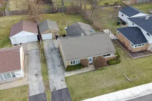 66 Marquette St, Park Forest, IL 60466 - Photo 12