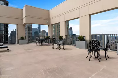 2 E Erie Street #2102, Chicago, IL 60611 - Photo 30