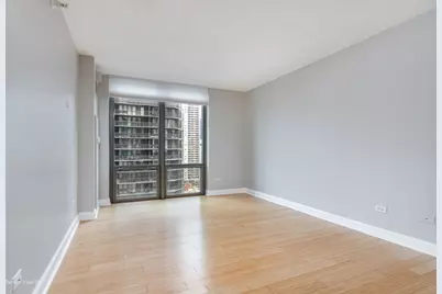 2 E Erie Street #2102, Chicago, IL 60611 - Photo 16