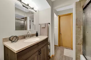 459 E 166th St, South Holland, IL 60473 - Photo 12