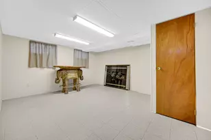 459 E 166th St, South Holland, IL 60473 - Photo 14