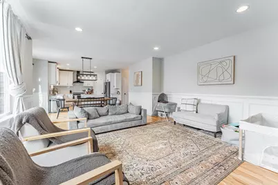 408 Fountain Avenue, Elgin, IL 60124 - Photo 2