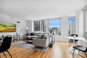 [Address not provided], Chicago, IL 60654 - Photo 6