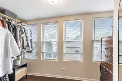 5471 N Parkside Avenue, Chicago, IL 60630 - Photo 10