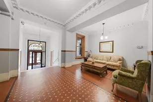 550 W Surf St, Chicago, IL 60657 - Photo 14