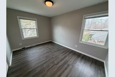 109 Hickory Drive, Lindenhurst, IL 60046 - Photo 20