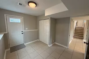 109 Hickory Dr, Lindenhurst, IL 60046 - Photo 16