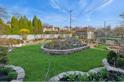 [Address not provided], Lincolnwood, IL 60712 - Photo 18