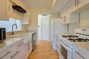 1376 Longacre Ln, Wheeling, IL 60090 - Photo 6