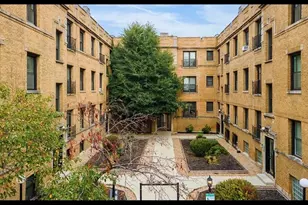 728 W Roscoe St, Chicago, IL 60657 - Photo 2