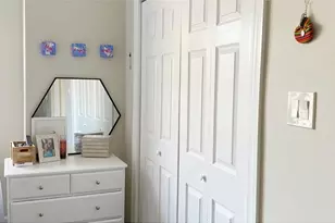 646 W Roscoe Ave, Chicago, IL 60657 - Photo 6