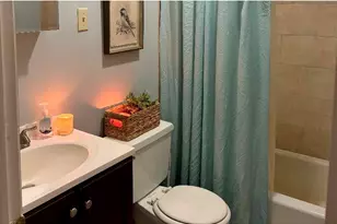 917 W Waveland Ave, Chicago, IL 60613 - Photo 10