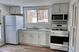 393 Wellington Ave, Elgin, IL 60120 - Photo 6