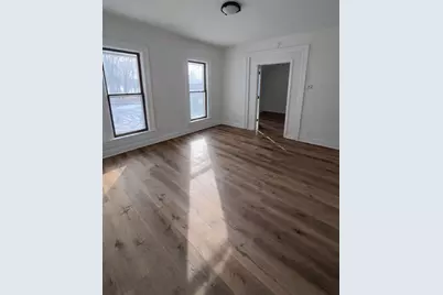 393 Wellington Avenue #2, Elgin, IL 60120 - Photo 4