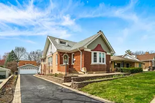 158 S Benton St, Palatine, IL 60067 - Photo 1