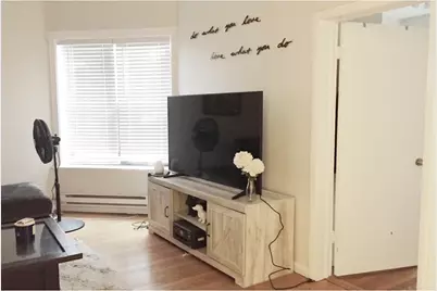 917 W Waveland Avenue #2C, Chicago, IL 60613 - Photo 8