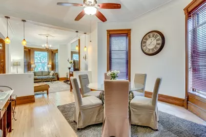 931 W Newport Avenue #1, Chicago, IL 60657 - Photo 6