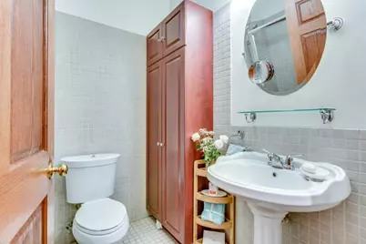 931 W Newport Avenue #1, Chicago, IL 60657 - Photo 10