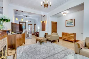 931 W Newport Ave, Chicago, IL 60657 - Photo 4