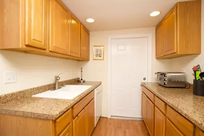 931 W Newport Avenue #GARDEN, Chicago, IL 60657 - Photo 4