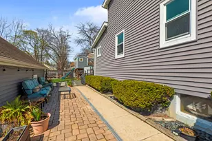 326 Bellevue Dr, Round Lake Park, IL 60073 - Photo 30