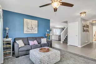 201 Springwood Drive, Woodstock, IL 60098 - Photo 8