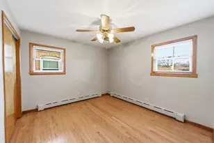 11042 S Ave N, Chicago, IL 60617 - Photo 14