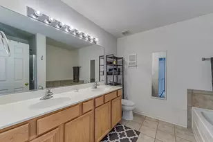 2172 Sunrise Cir, Aurora, IL 60503 - Photo 16