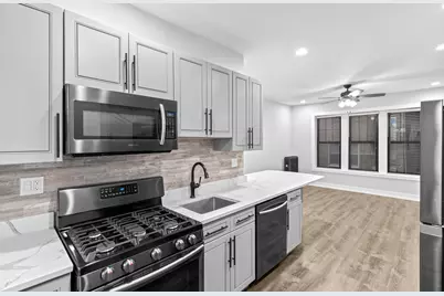 6111 N Winthrop Avenue #1, Chicago, IL 60660 - Photo 2