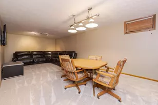 8627 Oakmont Rd, Bloomington, IL 61705 - Photo 36