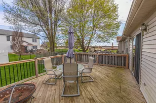 8627 Oakmont Rd, Bloomington, IL 61705 - Photo 50