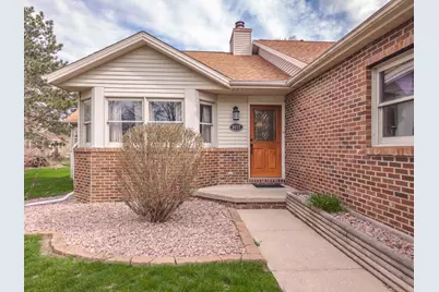 8627 Oakmont Road, Bloomington, IL 61705 - Photo 2