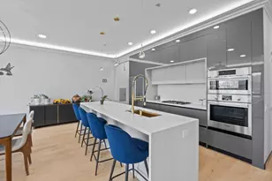 2024 W Irving Park Rd, Chicago, IL 60618 - Photo 8