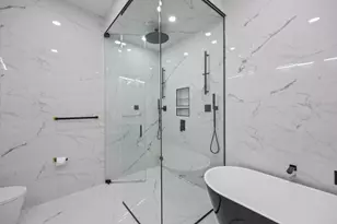 2024 W Irving Park Rd, Chicago, IL 60618 - Photo 16