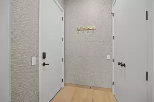 2024 W Irving Park Rd, Chicago, IL 60618 - Photo 22