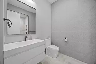 2024 W Irving Park Rd, Chicago, IL 60618 - Photo 20