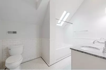 1709 W Barry Avenue #CH, Chicago, IL 60657 - Photo 20