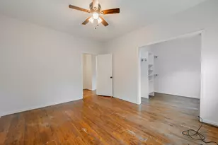 1709 W Barry Ave, Chicago, IL 60657 - Photo 10