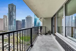 400 E Randolph St, Chicago, IL 60601 - Photo 18