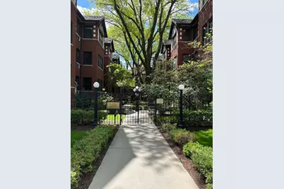 817 Lake Street #1N, Oak Park, IL 60301 - Photo 1